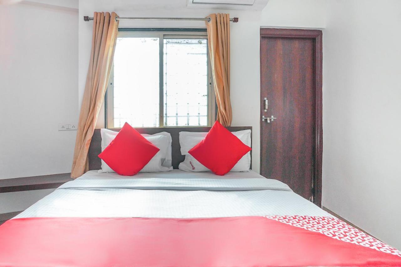 Oyo Flagship 70264 Hotel Vrindavan Mangvadi المظهر الخارجي الصورة