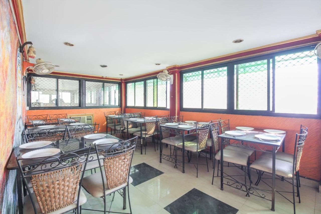 Oyo Flagship 70264 Hotel Vrindavan Mangvadi المظهر الخارجي الصورة