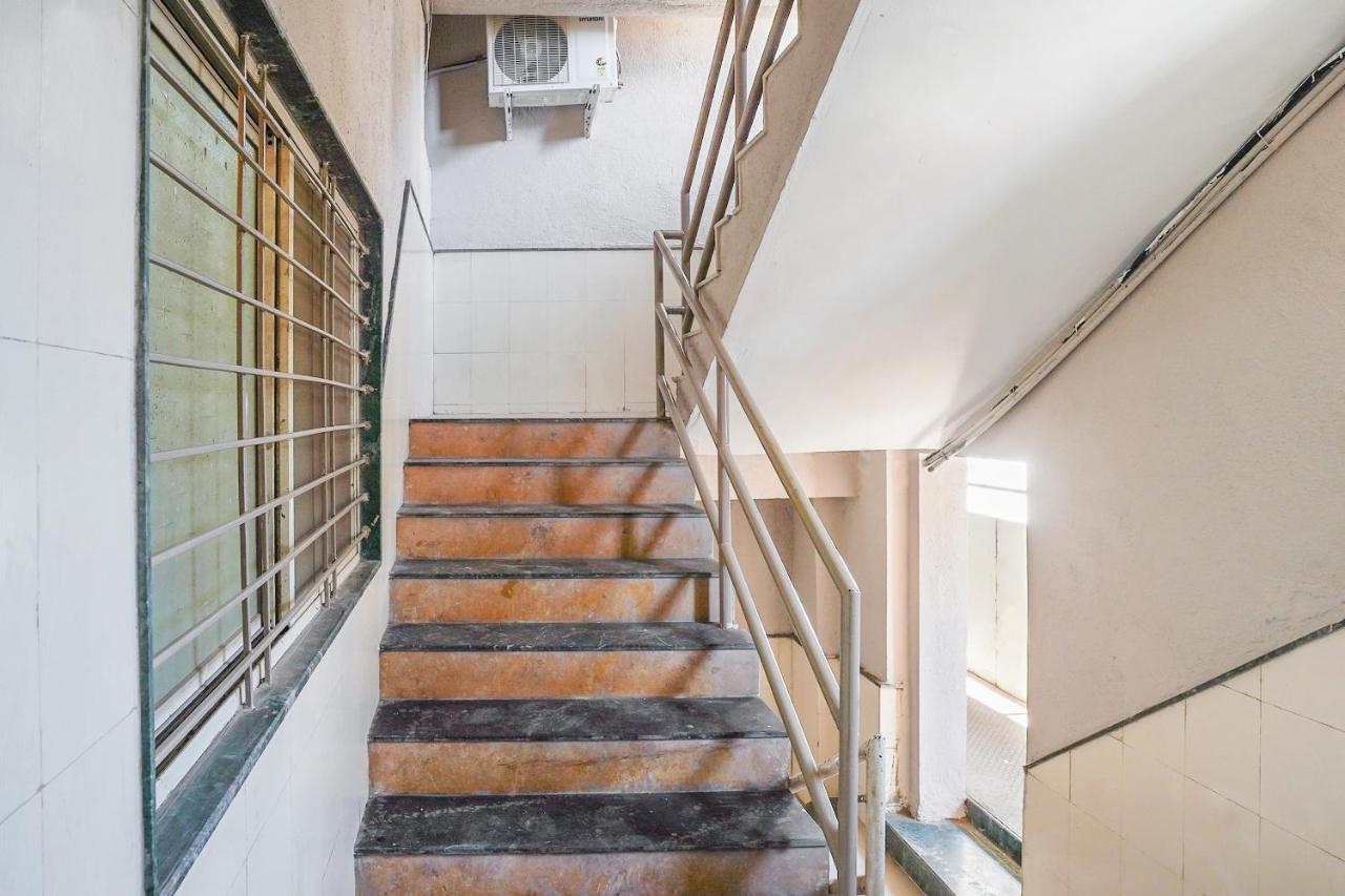 Oyo Flagship 70264 Hotel Vrindavan Mangvadi المظهر الخارجي الصورة